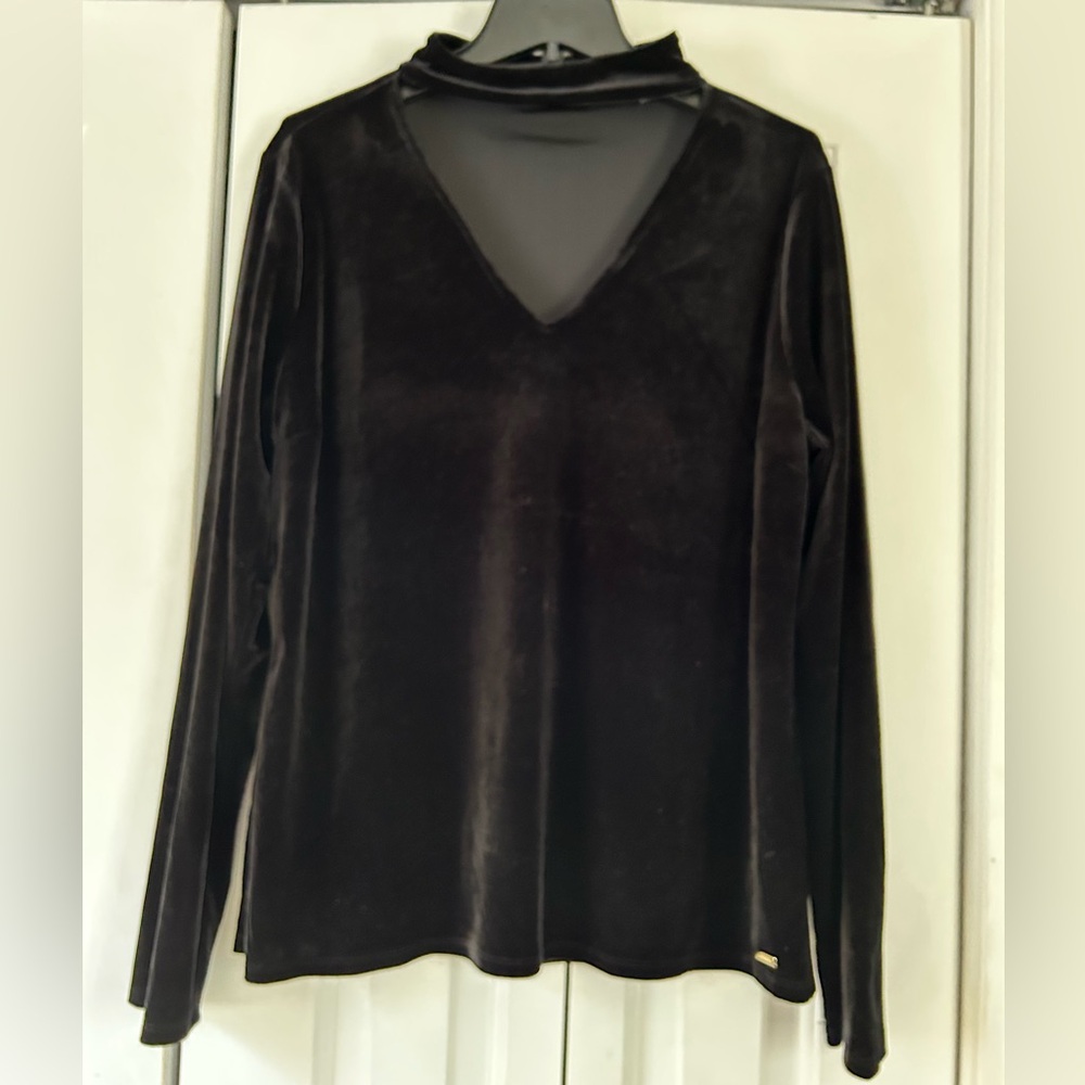 Tahari Women’s XL Top Long Sleeve Black Velveteen Dressy Holiday New Years Eve